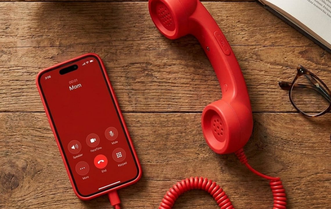 Dialtone retro telephone handset